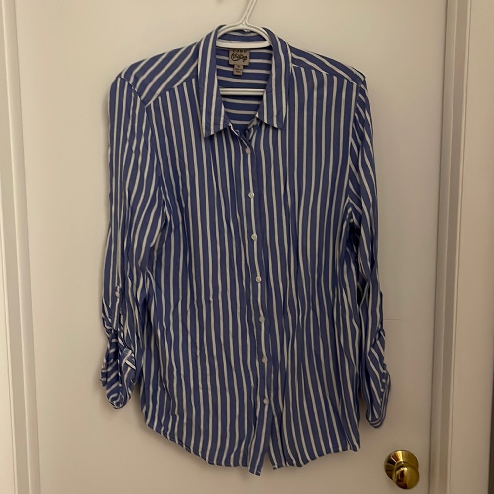 XL Strip button up blouse.